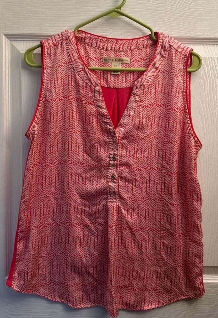 Hanna Gracie Woman's Top Large Pink White Henley Sleeveless Relax Button Up Shir